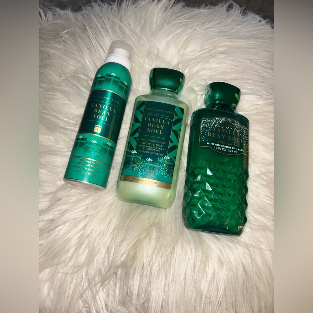 Bath & Body Works Vanilla Bean Noel Trio - Green and Gold